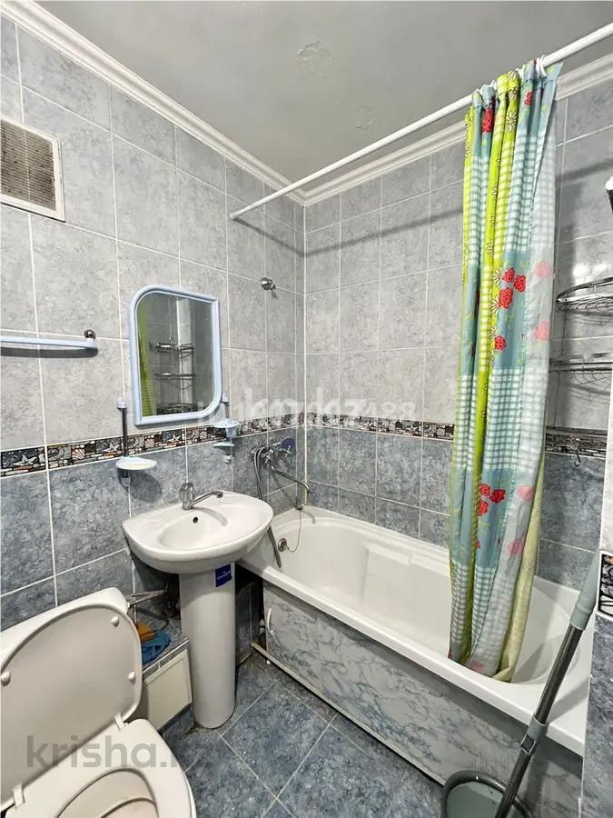 Продажа 1-комнатной квартиры, 30 м², ул. Жандосова, дом  172 в Алматы - фото 3