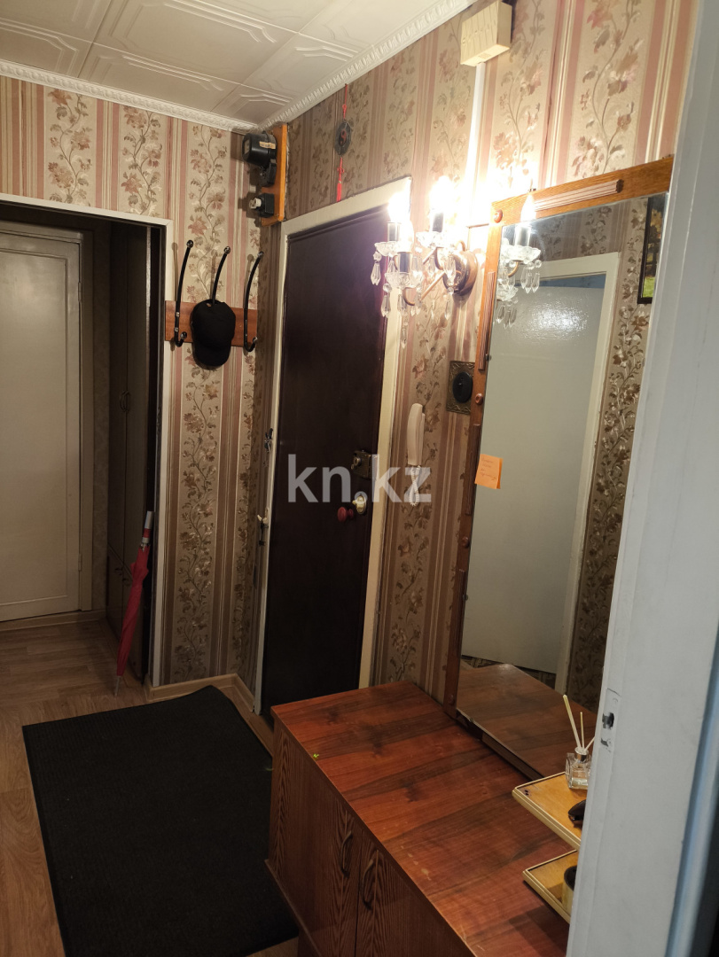 Продажа 3-комнатной квартиры, 58 м², Назарбаева, дом  24 в Павлодаре - фото 5