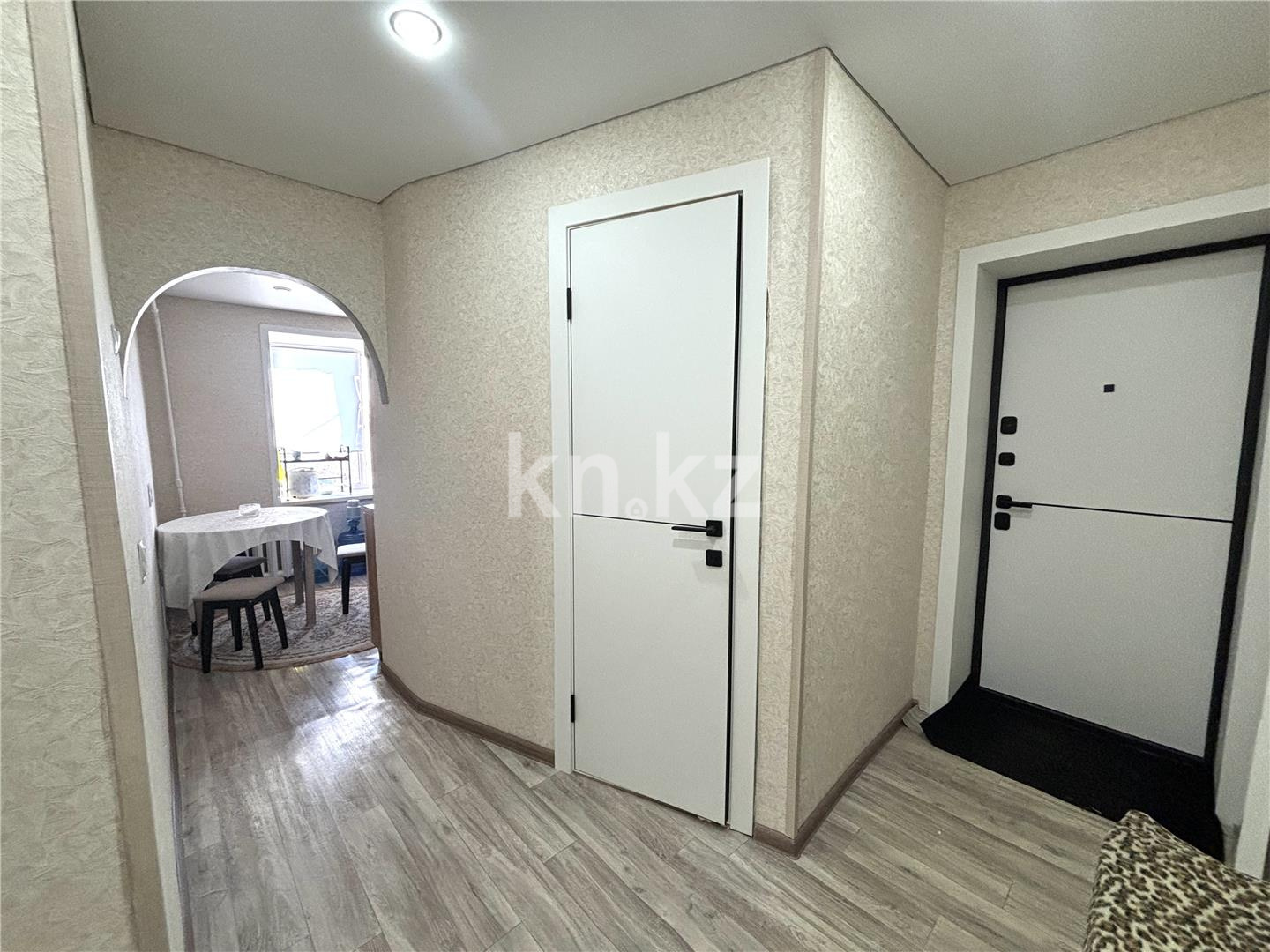 Продажа 3-комнатной квартиры, 60 м², ул. Крылова в Караганде - фото 8