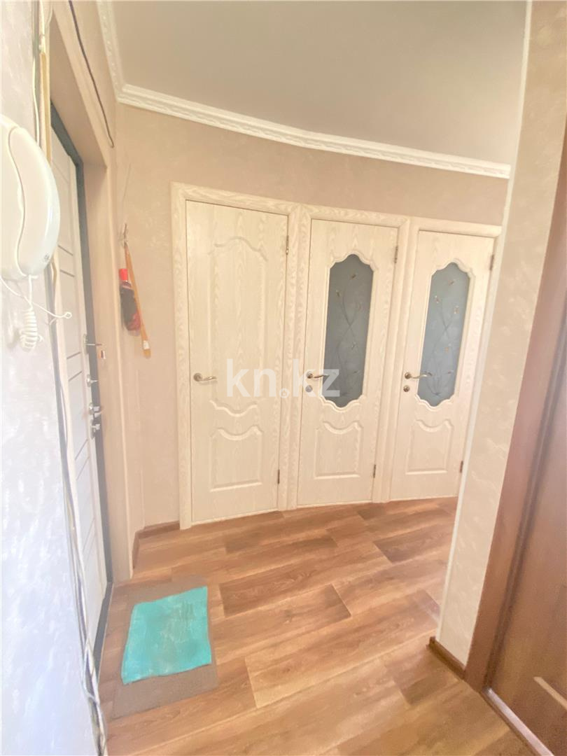 Продажа 4-комнатной квартиры, 61 м², ул. Язева в Караганде - фото 16