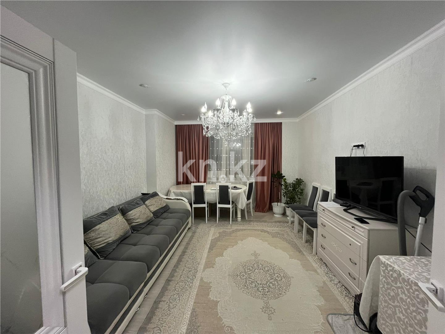 Продажа 3-комнатной квартиры, 87 м² в Караганде