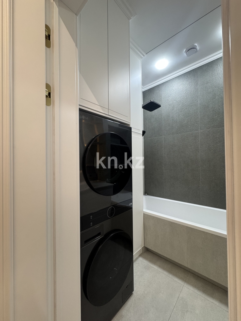 Продажа 3-комнатной квартиры, 115 м², ул. Утеген батыра, дом  11д в Алматы - фото 29