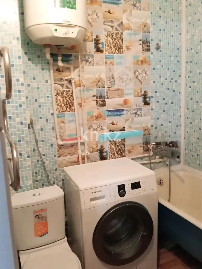 Продажа 2-комнатной квартиры, 43 м², мкр-н 12, дом  23 в Караганде - фото 4