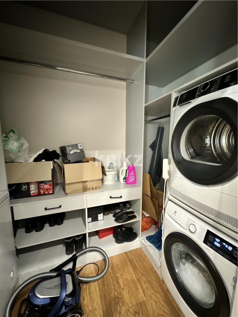 Продажа 4-комнатной квартиры, 105 м², мкр-н Степной-3 в Караганде - фото 24