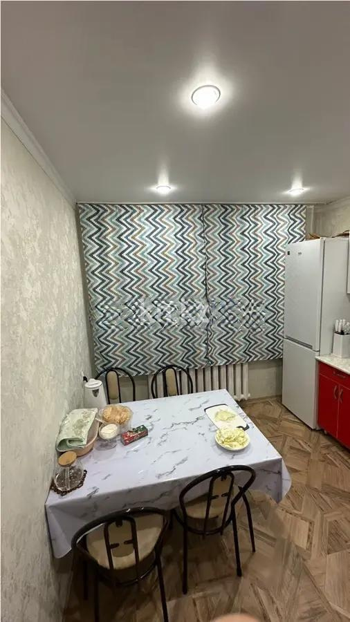 Продажа 2-комнатной квартиры, 54 м², мкр-н 15, дом  37 в Караганде - фото 3
