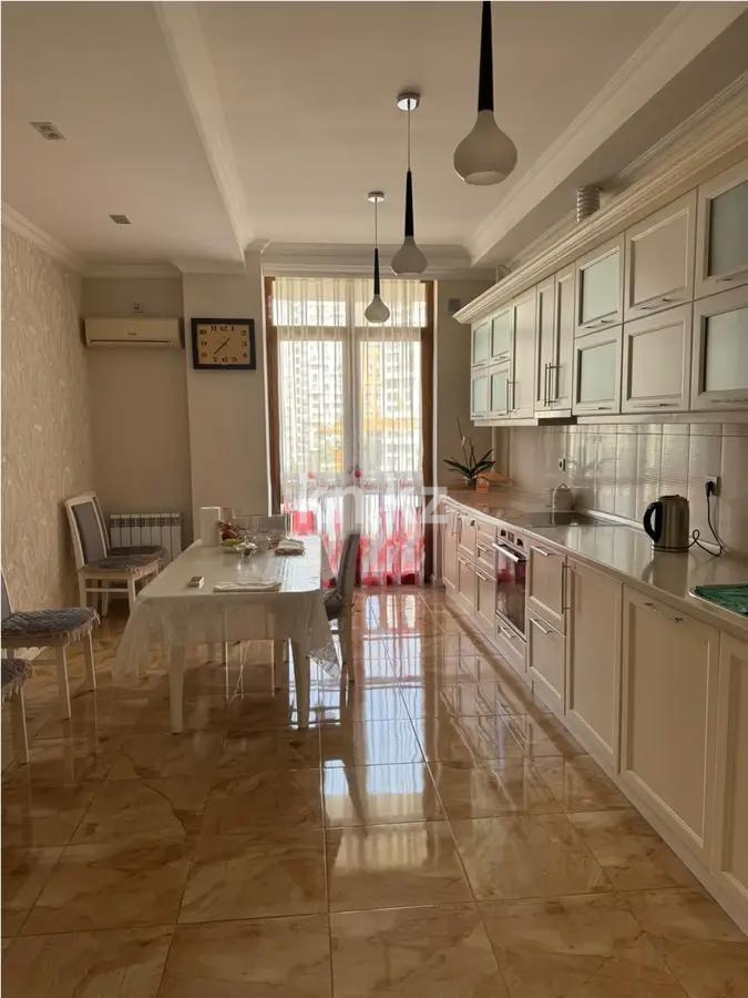 Продажа 3-комнатной квартиры, 118 м², ул. Маркова, дом  75 в Алматы - фото 4