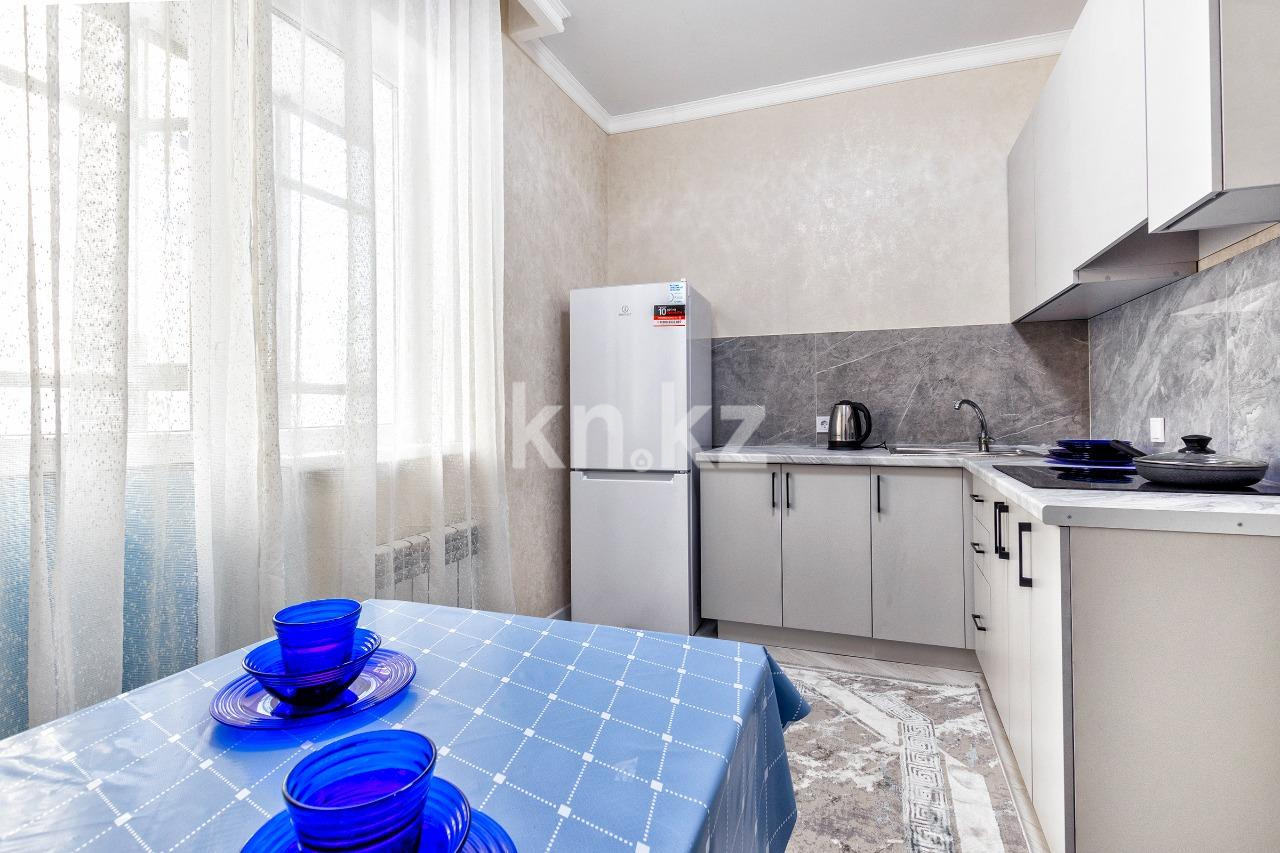 Аренда 1-комнатной квартиры посуточно, 50 м², пр. Кабанбай батыра, дом  29/2 - ул. Сыганак в Астане - фото 8