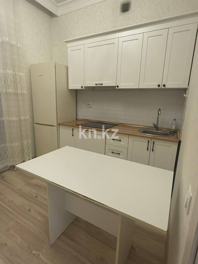 Аренда 1-комнатной квартиры, 38 м², ул. Жошы хана, дом  23 в Астане