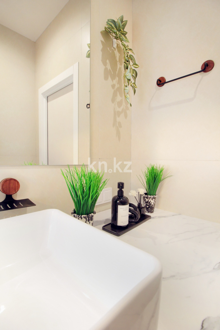 Аренда 3-комнатной квартиры посуточно, 65 м² в Алматы - фото 24