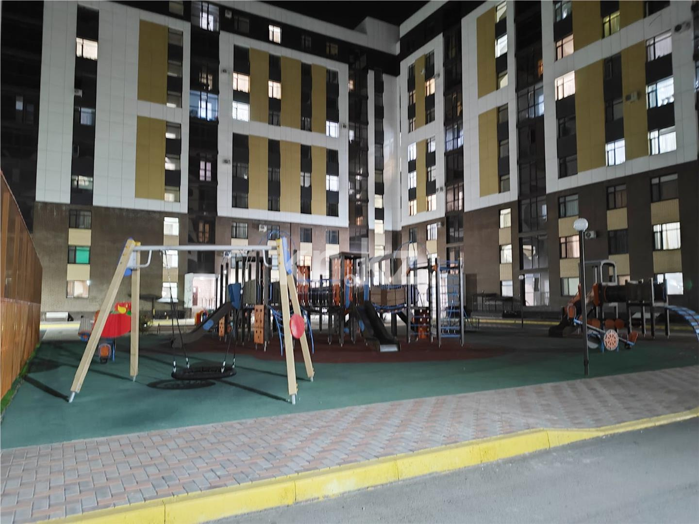 Продажа 3-комнатной квартиры, 86 м², ул. Муканова в Караганде - фото 11