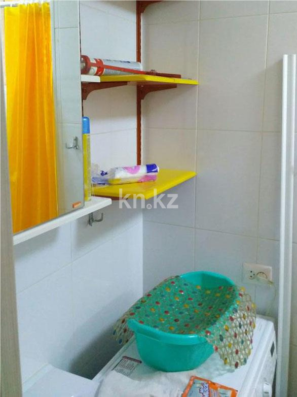 Продажа 3-комнатной квартиры, 55 м², пр. Бухар-жырау в Караганде - фото 8