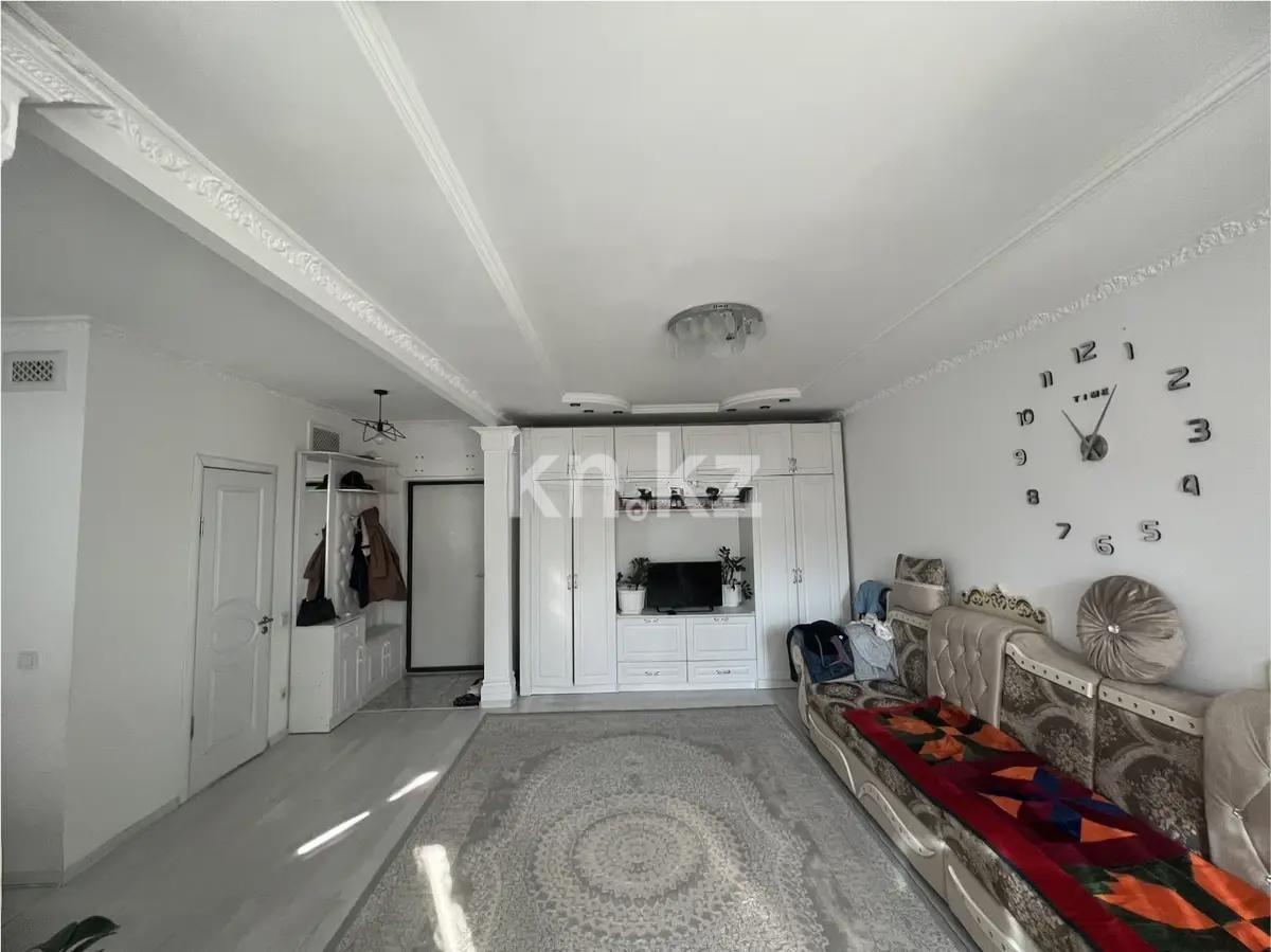 Продажа 1-комнатной квартиры, 41 м², мкр-н Кокжиек, дом  14 в Алматы