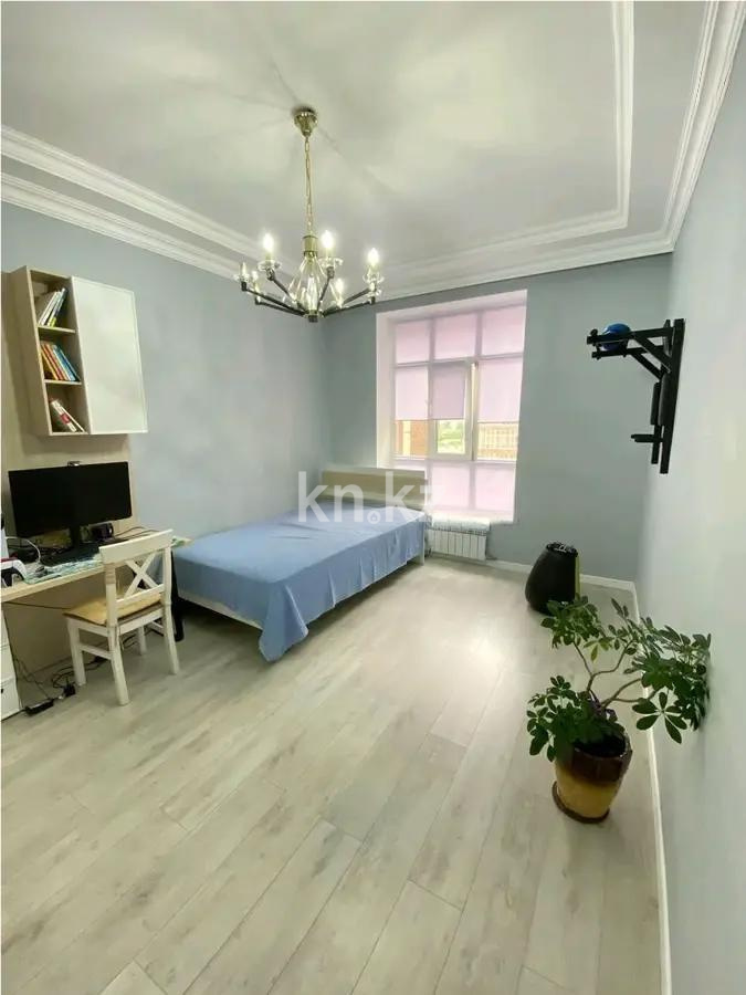 Продажа 4-комнатной квартиры, 136 м² в Астане - фото 2
