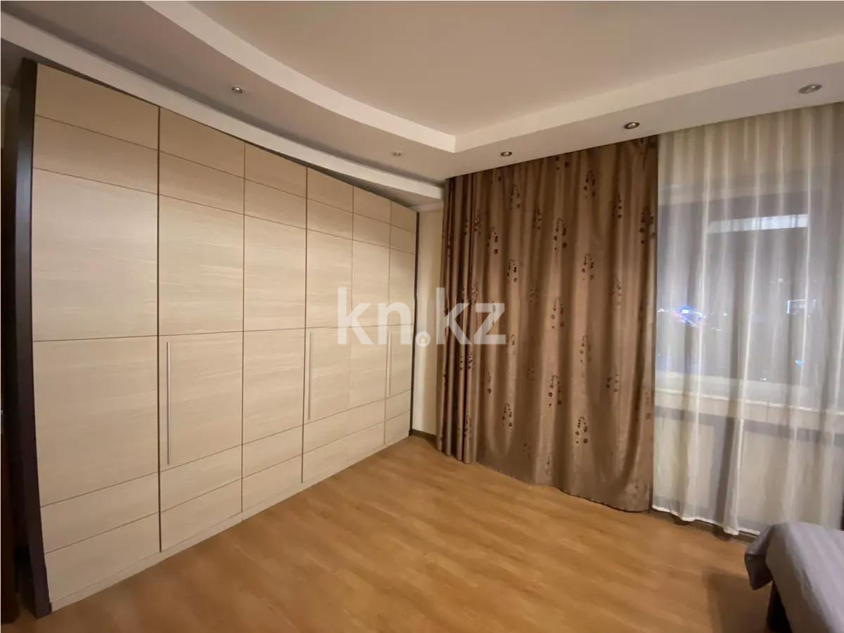 Продажа 3-комнатной квартиры, 130 м², ул. Сатпаева, дом  9б в Алматы - фото 2