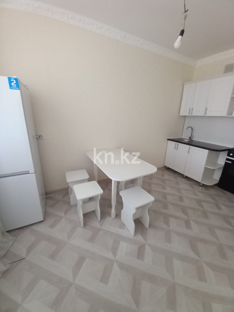 Аренда 1-комнатной квартиры, 40 м² в Астане