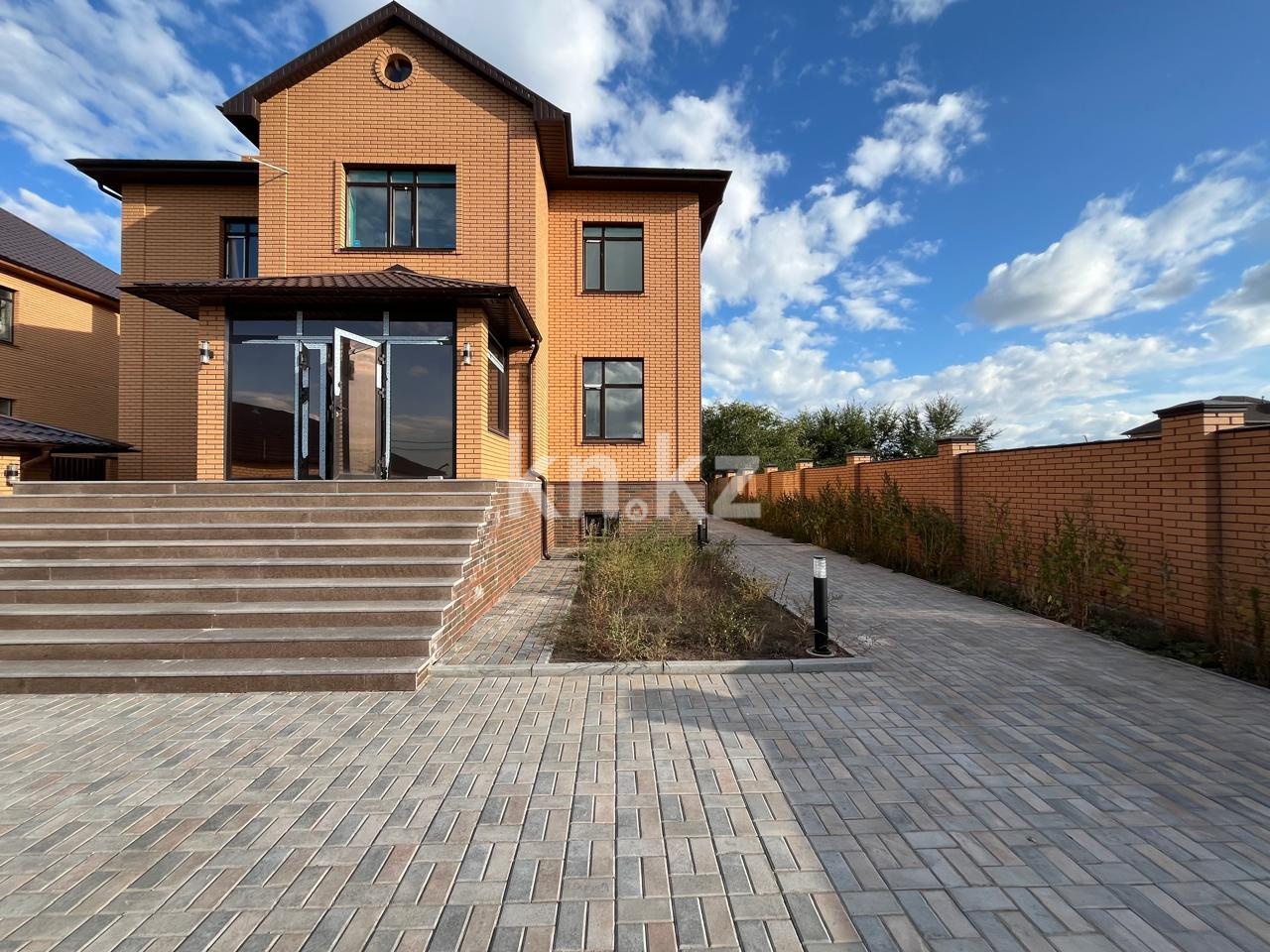 Продажа 7-комнатного дома, 400 м² в Караганде - фото 17