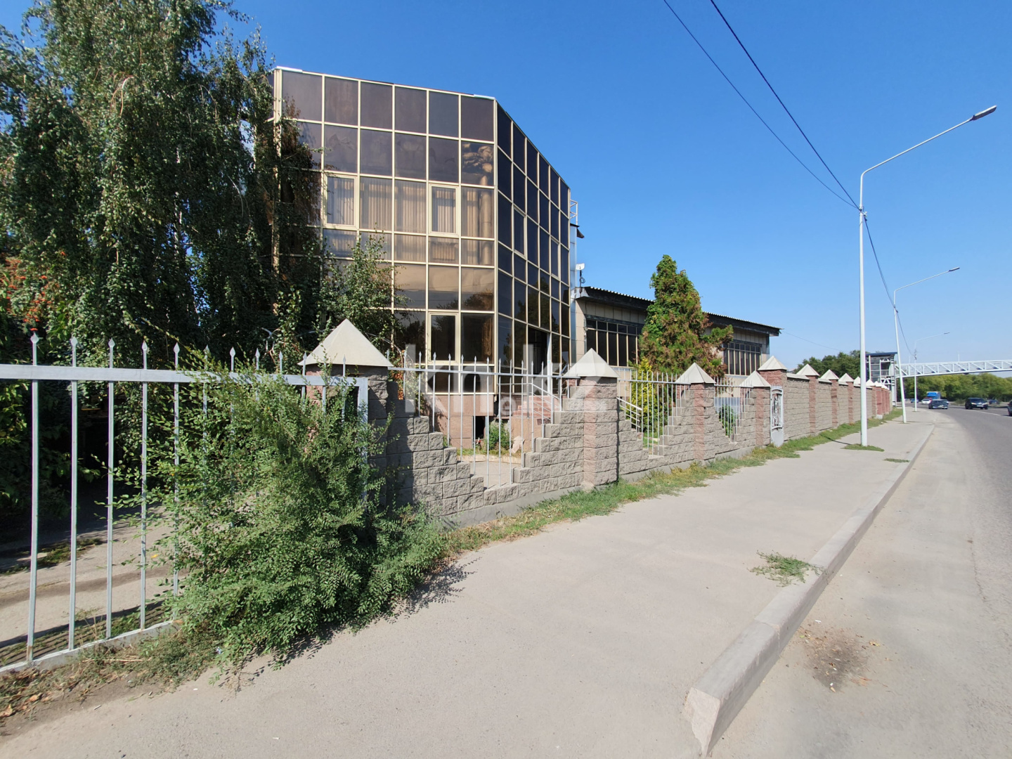 Продажа , 2150 м², Рыскулова, дом  1/1 в Алматы - фото 8