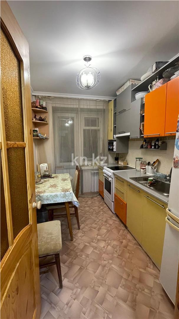Продажа 3-комнатной квартиры, 58 м², ул. Аманжолова в Караганде - фото 5