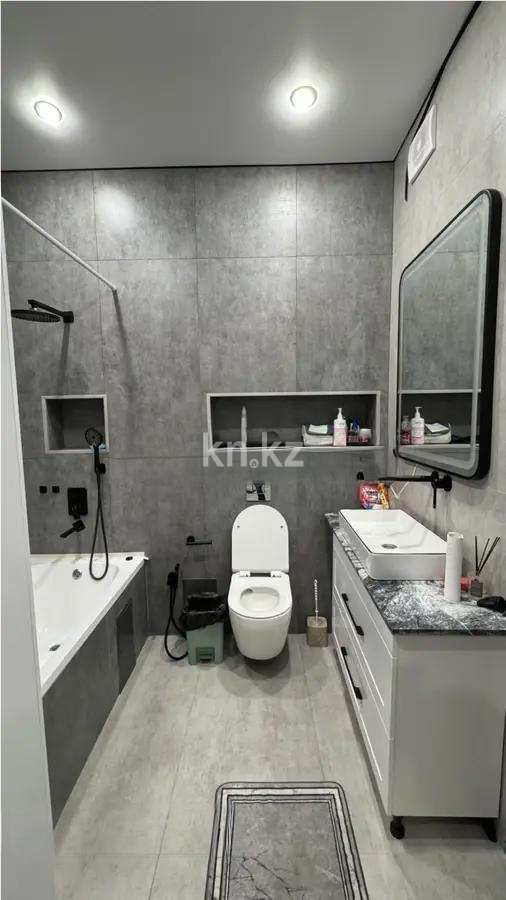Продажа 2-комнатной квартиры, 57.7 м², пр. Райымбека, дом  348/1 в Алматы - фото 3