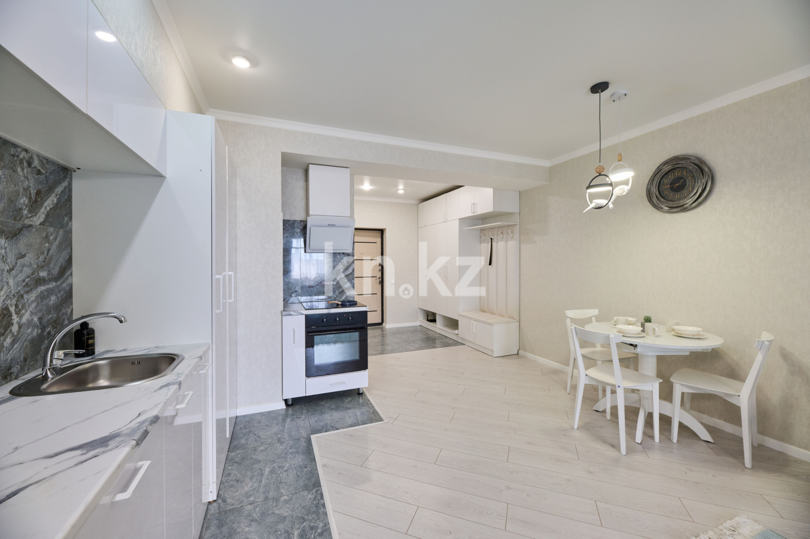 Аренда 1-комнатной квартиры посуточно, 50 м² в Алматы - фото 14