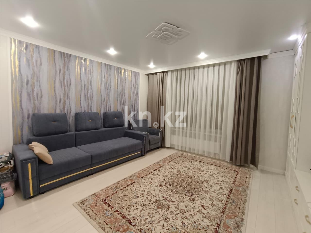 Продажа 2-комнатной квартиры, 57.2 м², пр. Кабанбай батыра, дом  49 в Астане