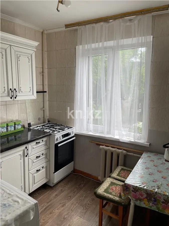 Продажа 3-комнатной квартиры, 60 м², мкр-н Аксай-2, дом  69 в Алматы - фото 3