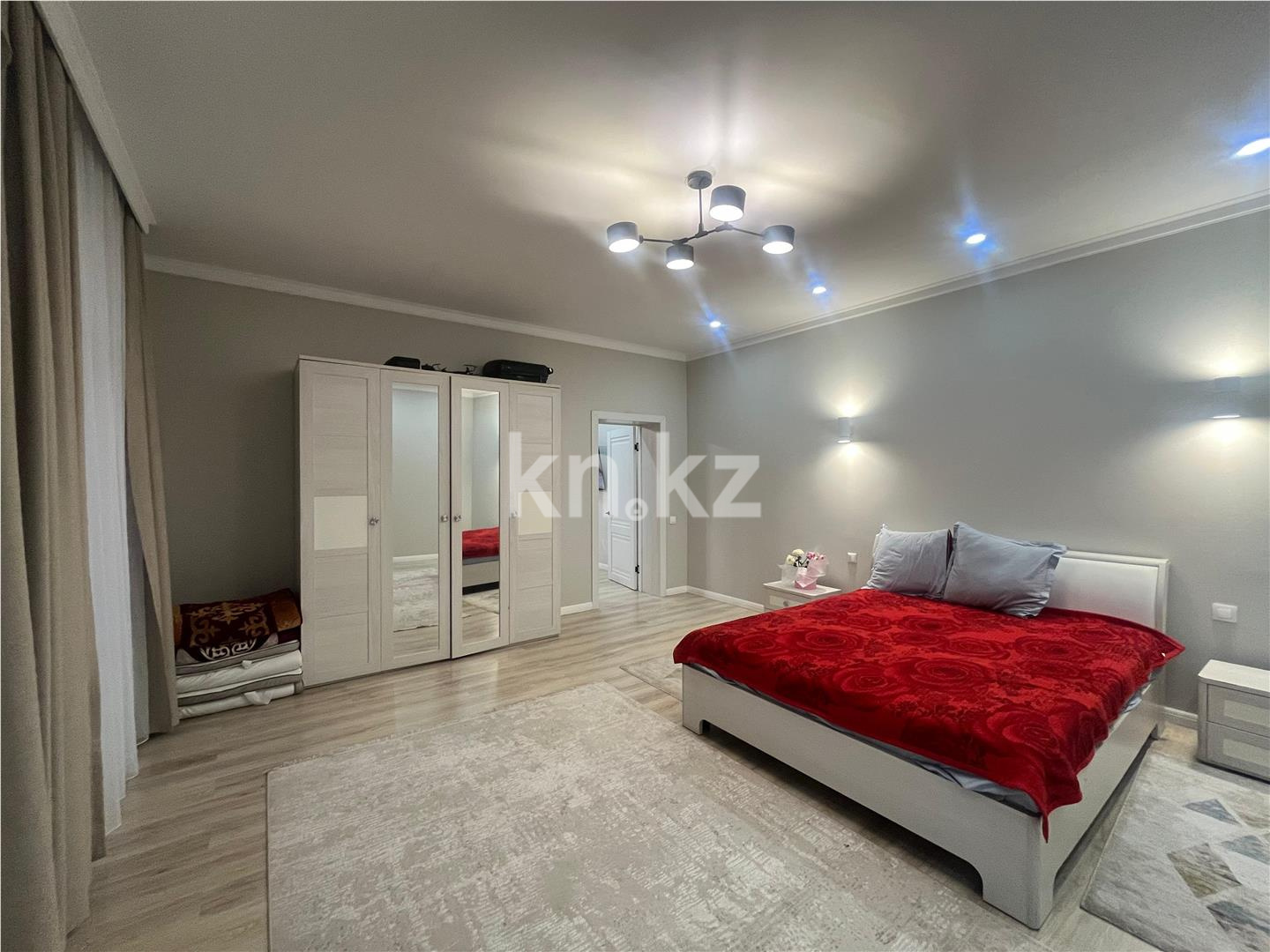 Продажа 2-комнатной квартиры, 70 м², пр. Строителей, дом  33/4 в Караганде - фото 7