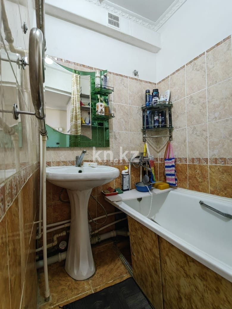 Продажа 3-комнатной квартиры, 62.6 м² в Караганде - фото 25