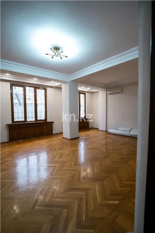 Продажа 5-комнатной квартиры, 226.2 м² в Алматы
