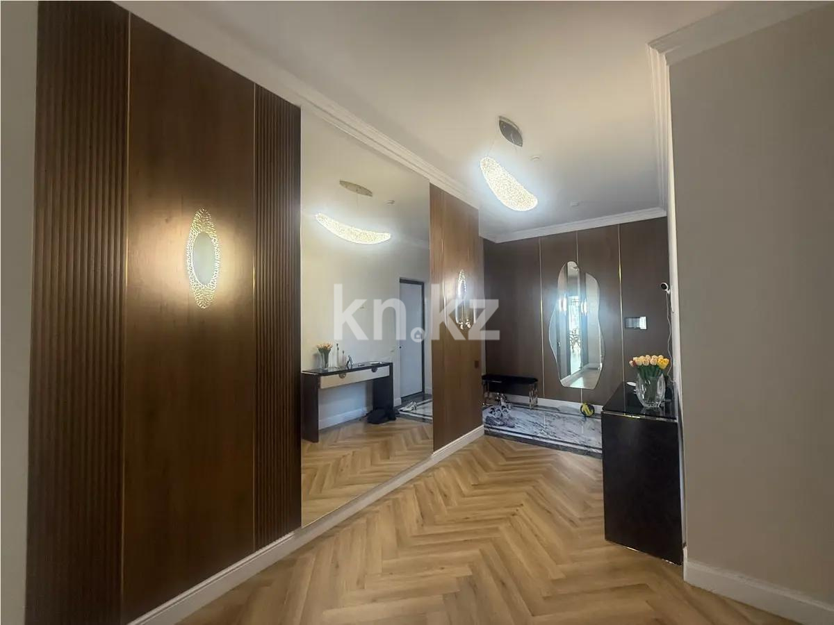 Продажа 4-комнатной квартиры, 160 м², пр. Кабанбай батыра, дом  56 в Астане - фото 3