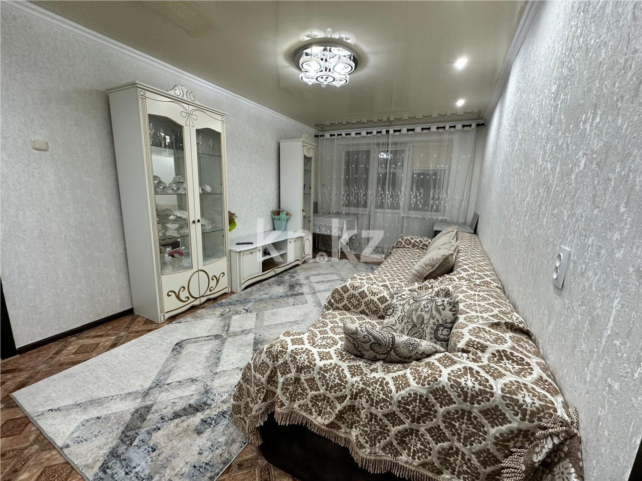 Продажа 3-комнатной квартиры, 58 м², мкр-н 12 в Караганде - фото 2