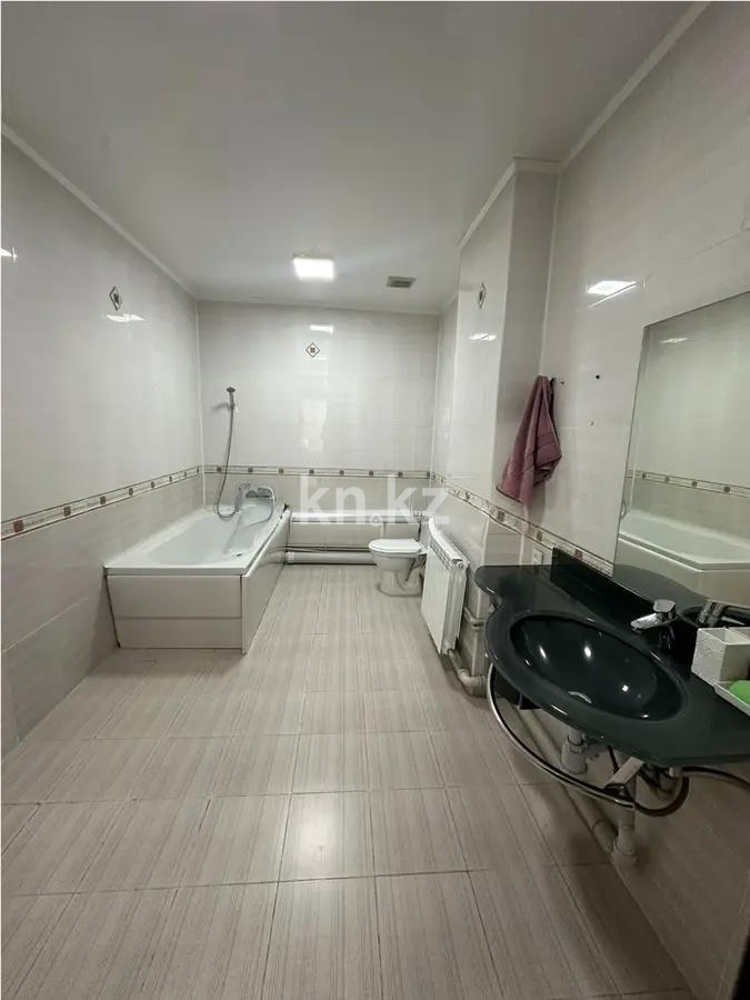 Продажа 4-комнатной квартиры, 157 м², бул. Бухар Жырау, дом  27/5 в Алматы - фото 7