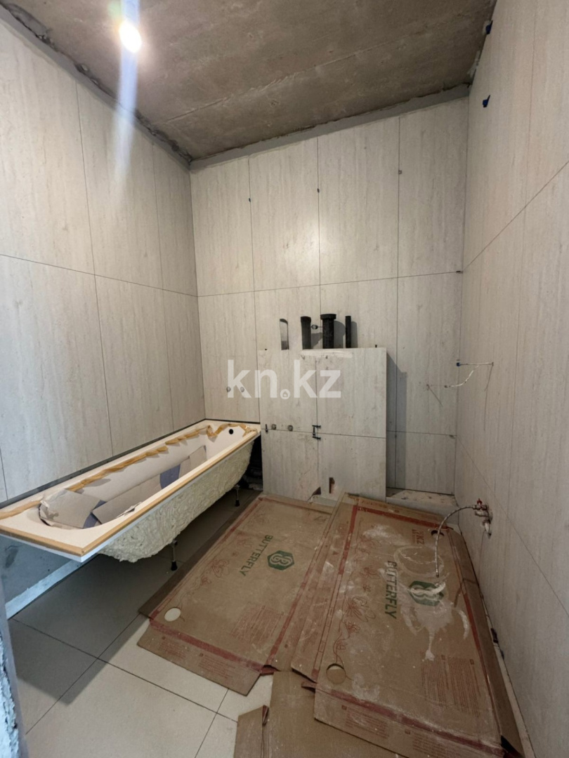 Продажа 3-комнатной квартиры, 96 м² в Астане - фото 10