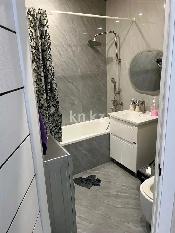 Продажа 3-комнатной квартиры, 77 м², ул. Аймауытова, дом  15 в Алматы - фото 5