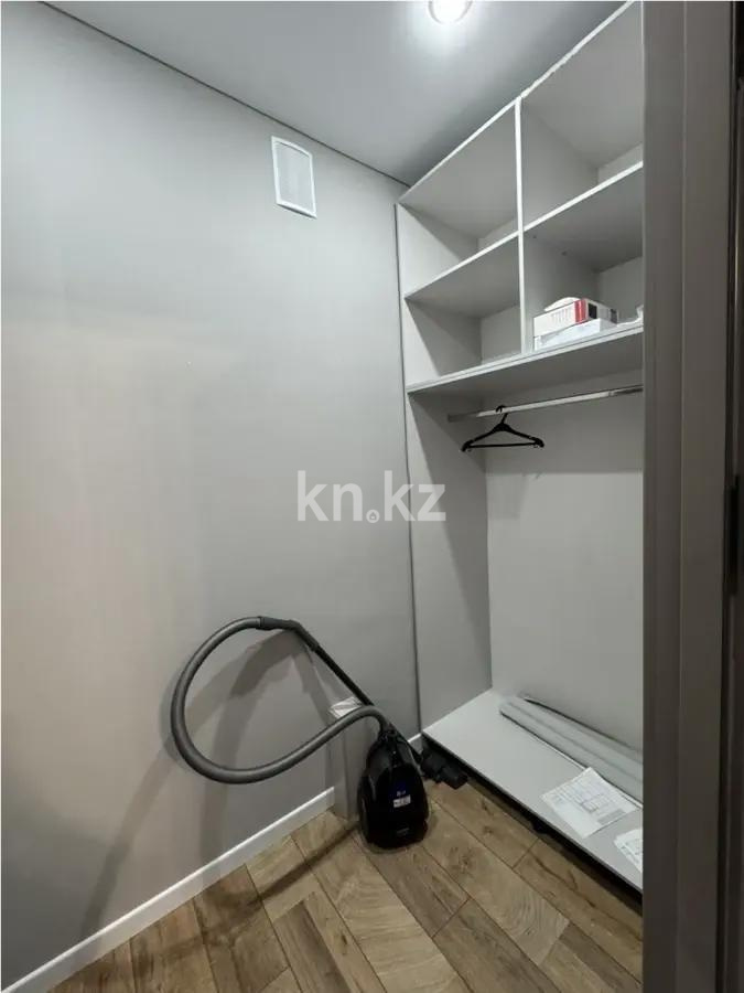 Продажа 2-комнатной квартиры, 64 м², 067 учетный квартал, дом  ст502 в Караганде - фото 6