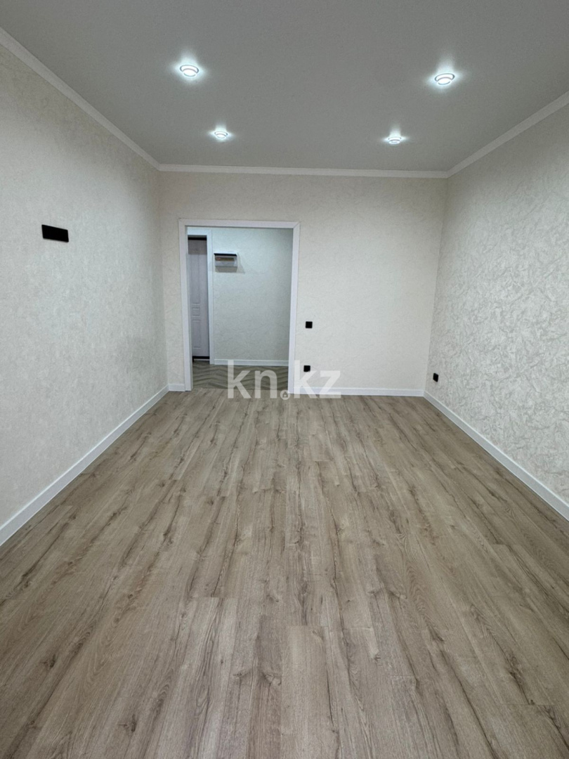 Продажа 1-комнатной квартиры, 43.8 м², ул. Кеменгер, дом  36 в Уральске - фото 2