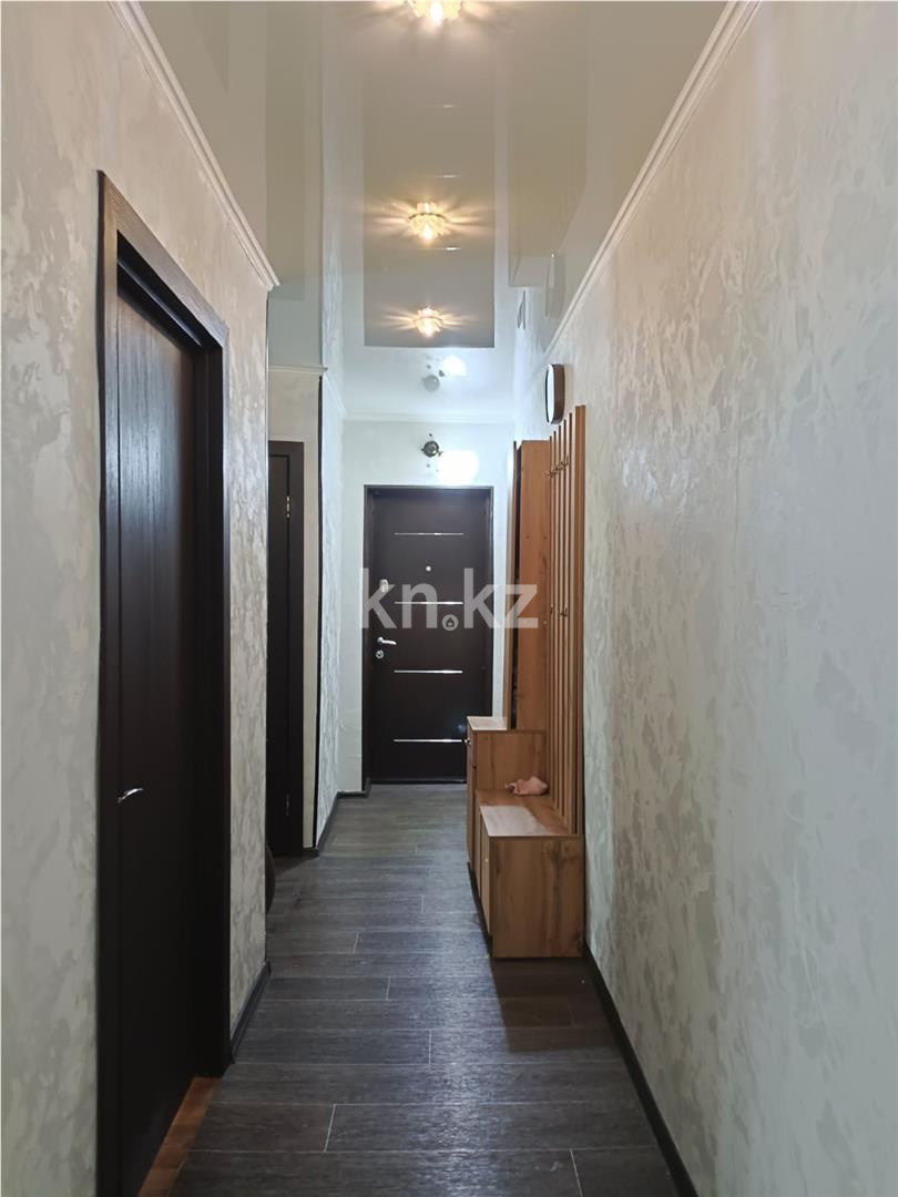Продажа 3-комнатной квартиры, 63 м², мкр-н 21, дом  25 в Караганде - фото 15