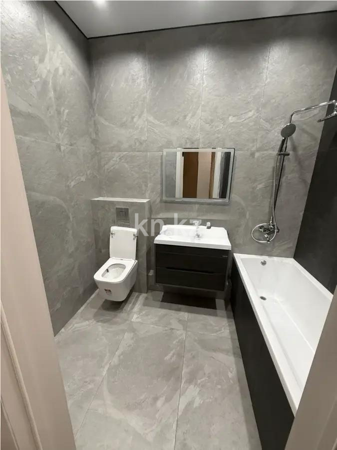 Продажа 3-комнатной квартиры, 84 м², ул. Е-882, дом  7 в Астане - фото 5