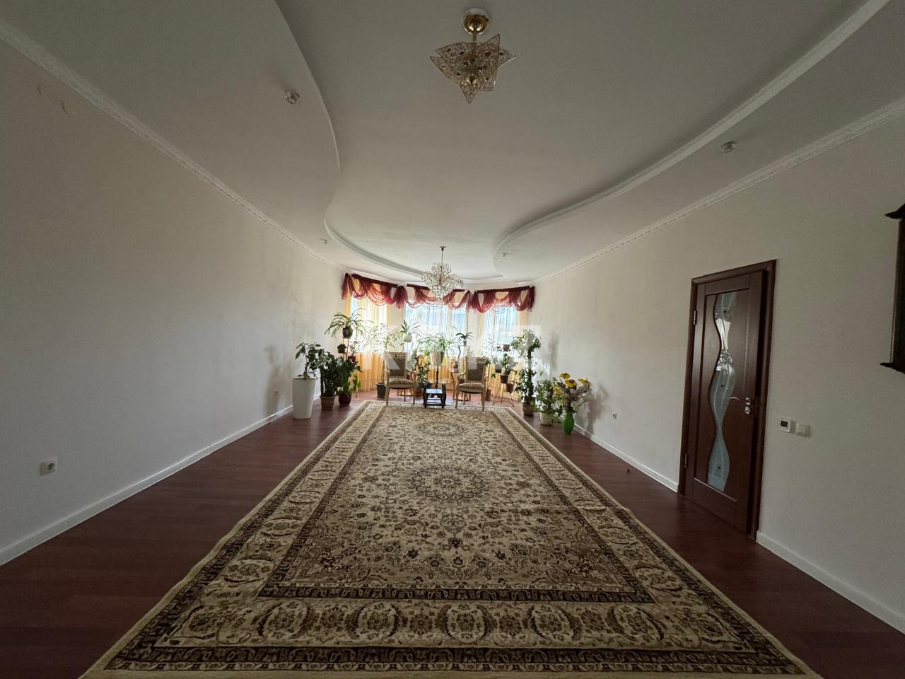 Аренда 8-комнатного дома, 400 м², ул. Кыз-Жибек в Астане - фото 8