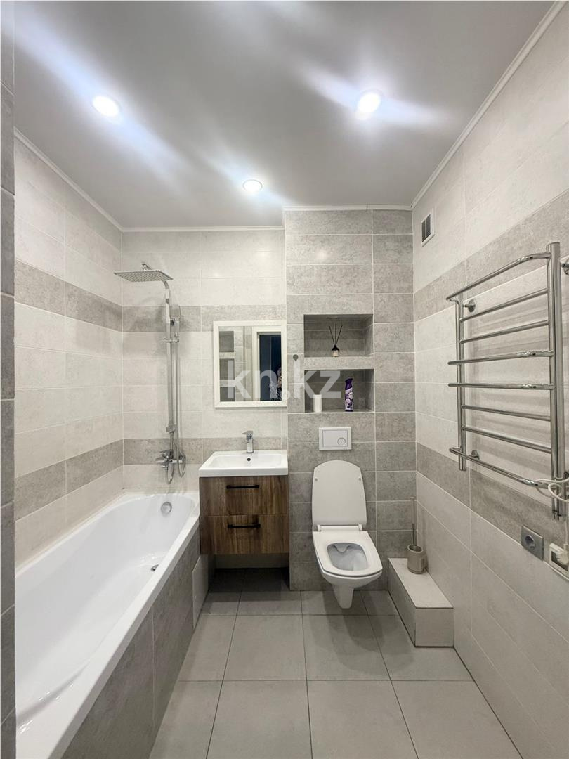 Продажа 3-комнатной квартиры, 71 м² в Караганде - фото 21