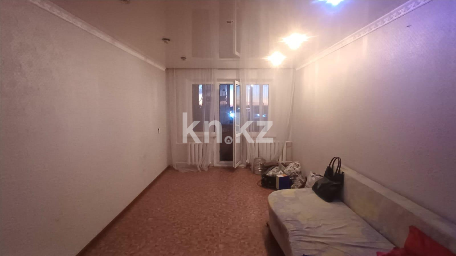 Продажа 3-комнатной квартиры, 56 м², мкр-н 12 в Караганде - фото 3