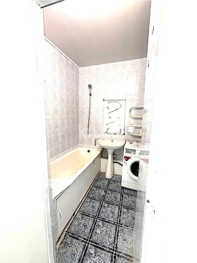 Продажа 1-комнатной квартиры, 38 м², мкр-н Коктем-1, дом  47 в Алматы - фото 5