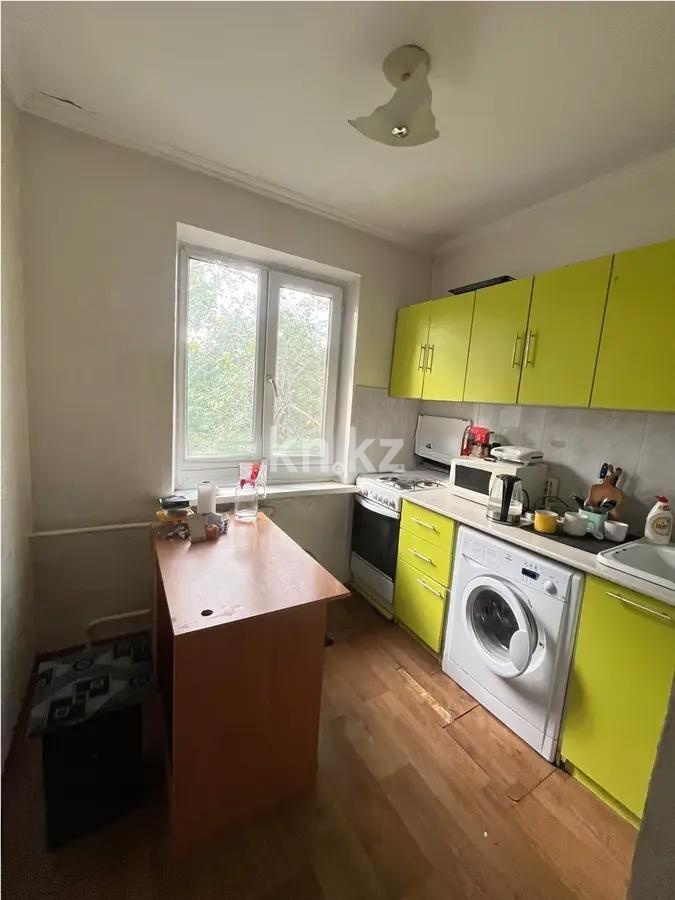 Продажа 2-комнатной квартиры, 45 м², 6 мкр., дом  17а в Алматы - фото 2