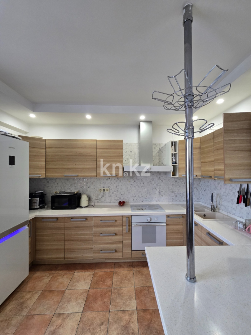 Продажа 2-комнатной квартиры, 94.2 м² в Алматы - фото 21