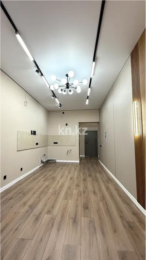 Продажа 2-комнатной квартиры, 64 м², 218 учетный квартал, дом  155 в Караганде - фото 3