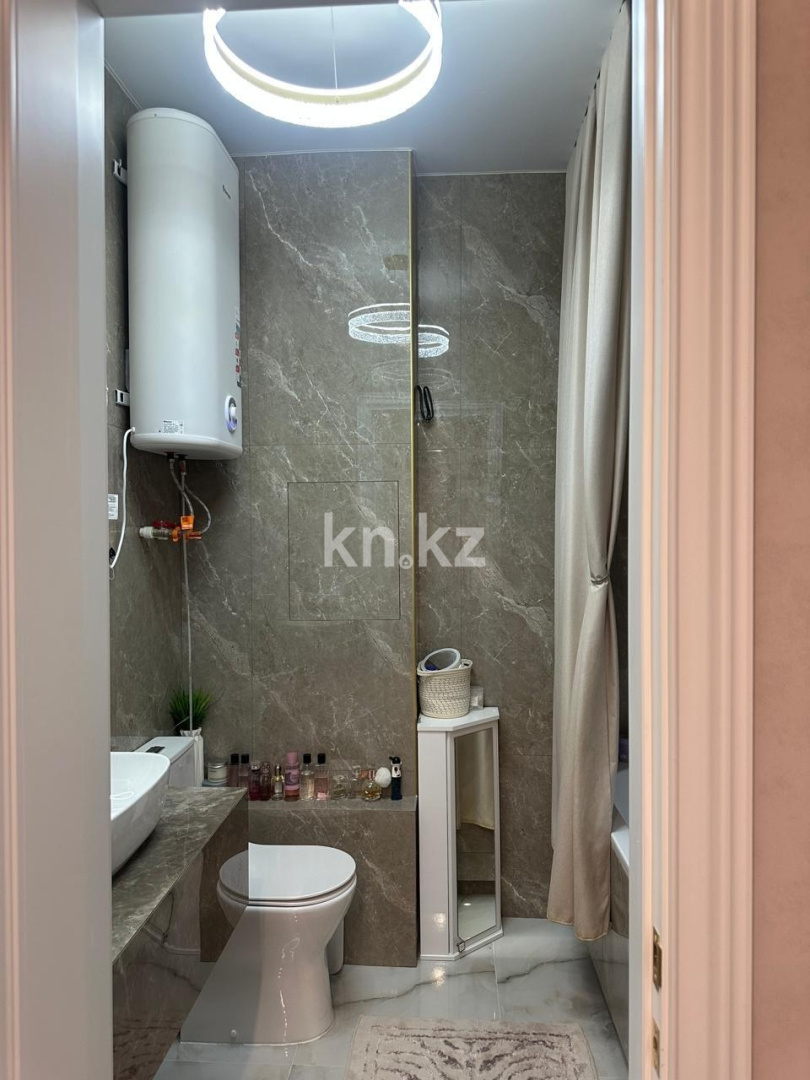 Продажа 2-комнатной квартиры, 63 м² в Караганде - фото 6