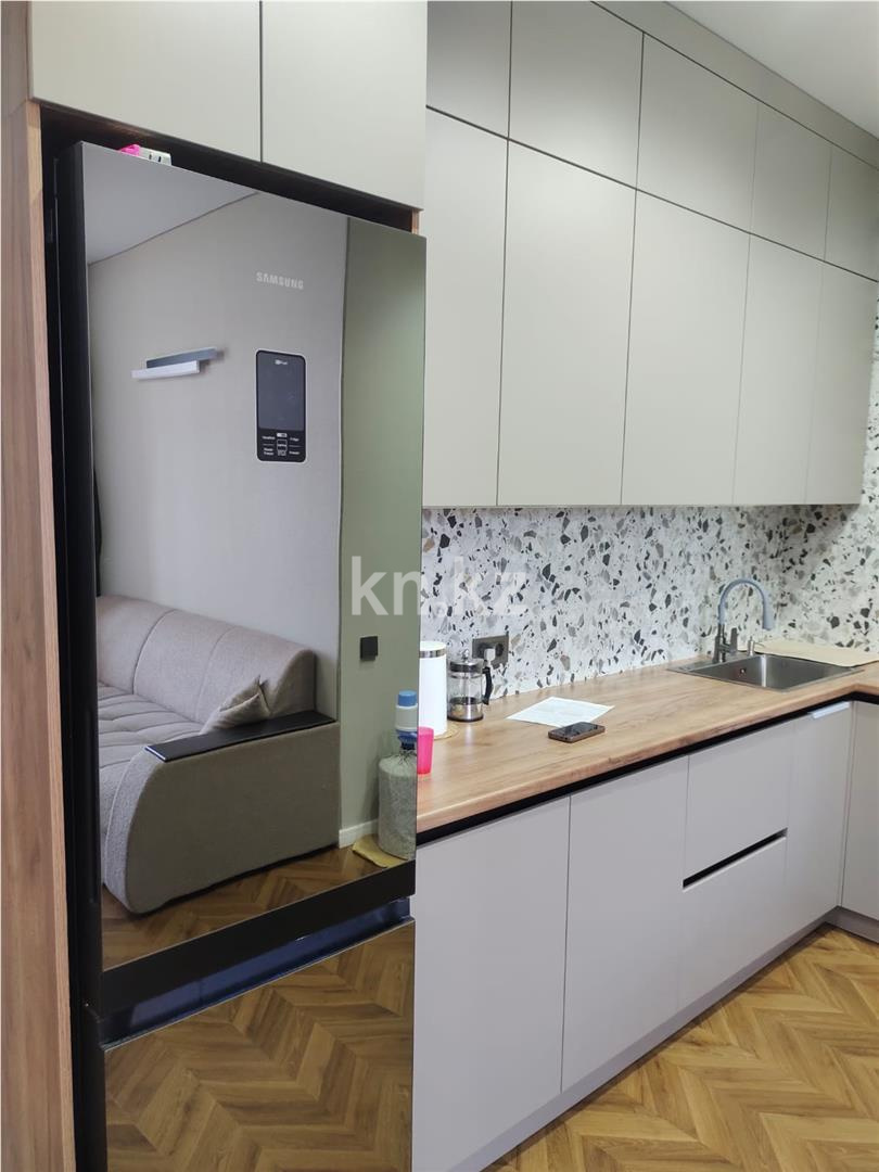 Продажа 3-комнатной квартиры, 82 м², 067 учетный квартал, дом  ст502 в Караганде - фото 7