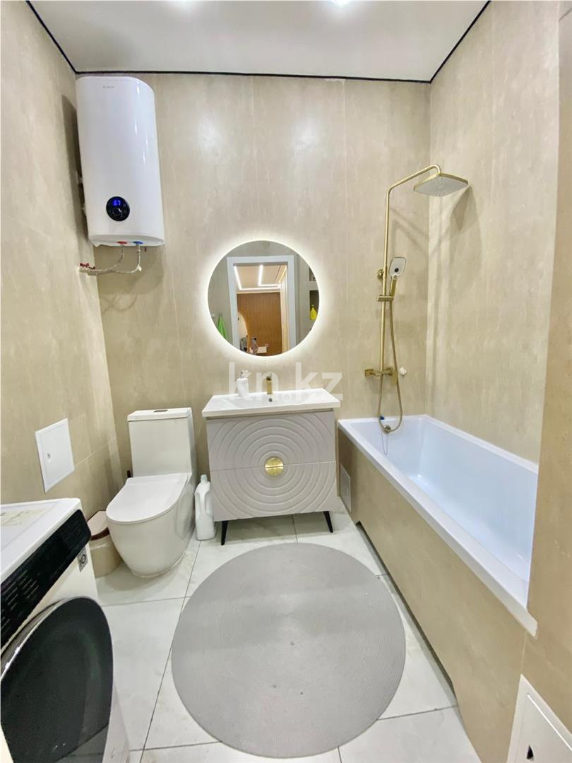 Продажа 3-комнатной квартиры, 103 м², ул. Момышулы в Караганде - фото 14