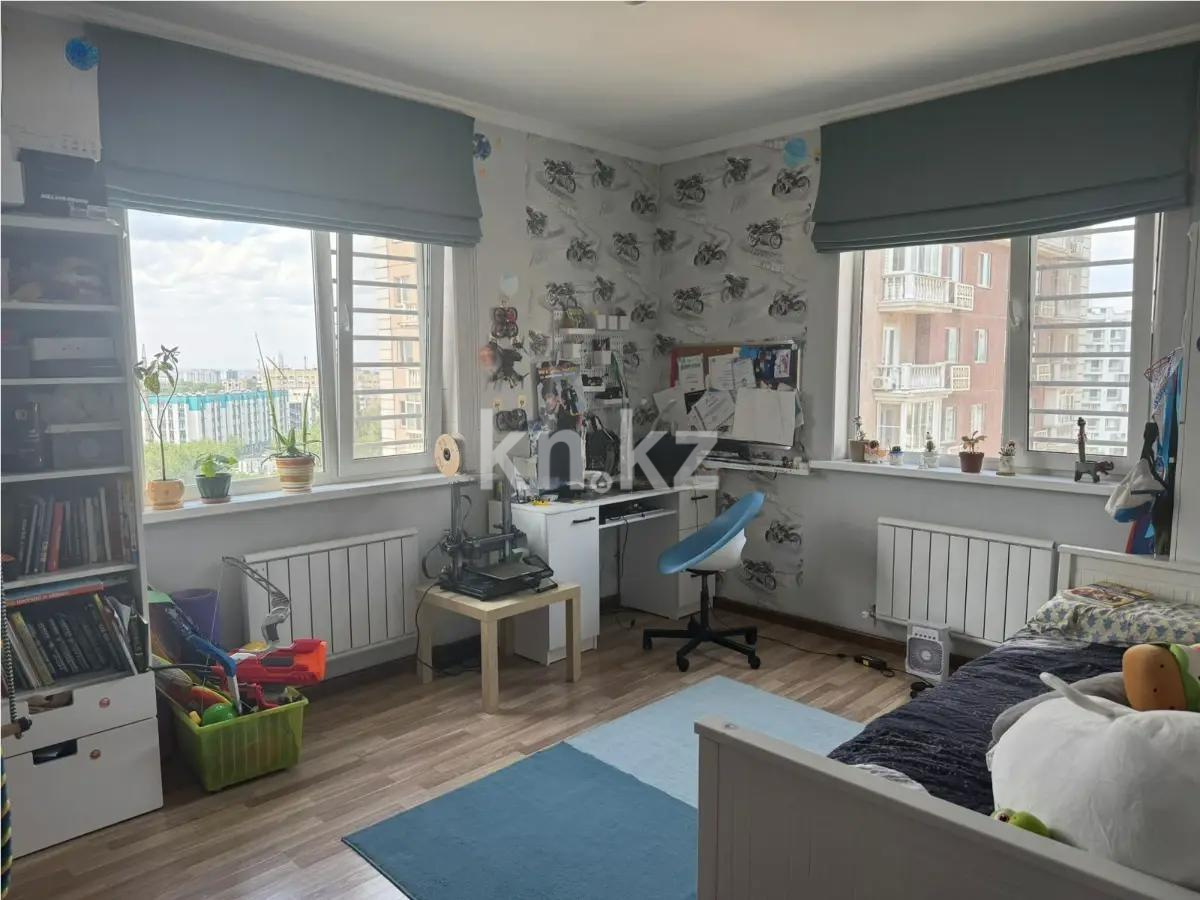 Продажа 4-комнатной квартиры, 104 м², ул. Сатпаева, дом  90/36 в Алматы - фото 4