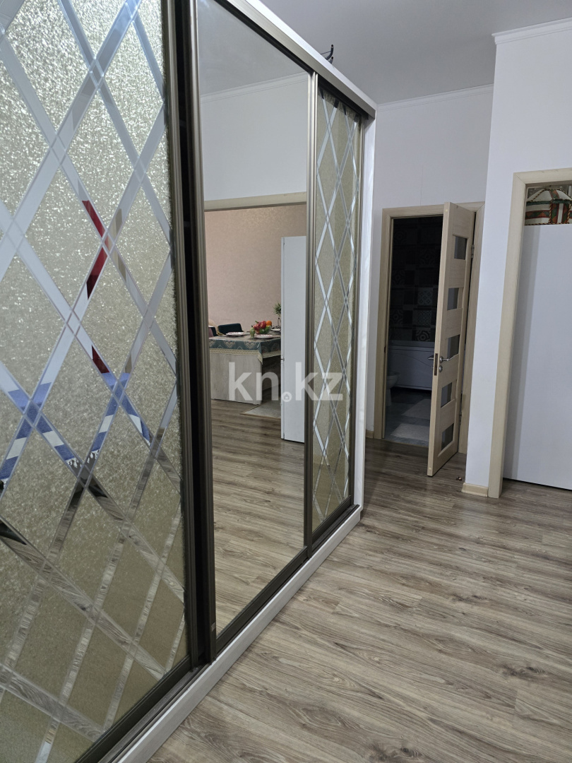 Аренда 2-комнатной квартиры посуточно, 60 м², пр. Сарыарка, дом  5/1 - ул. Кенесары в Астане - фото 3